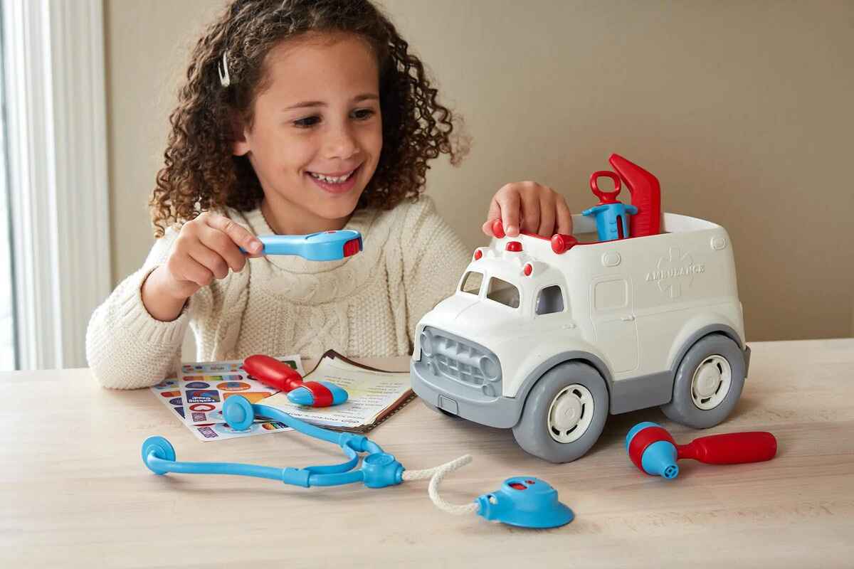 toy doctor kits