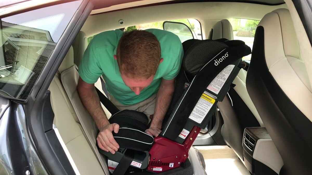 best car seats for small cars