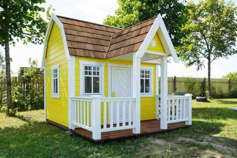 outdoor playhouses